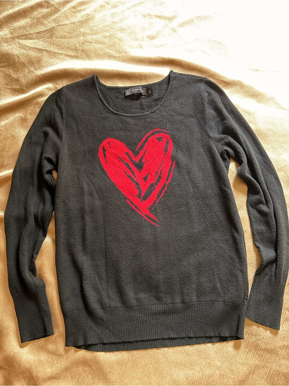 New York & Company Black Crewneck Sweater with Red Heart